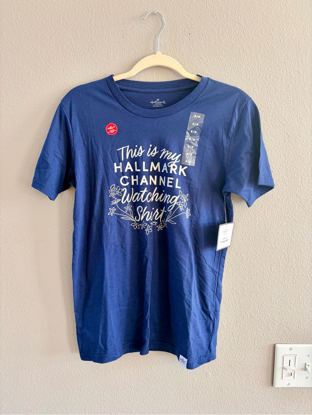 Hallmark Women's Navy Graphic Short Sleeve Tee Small NWT